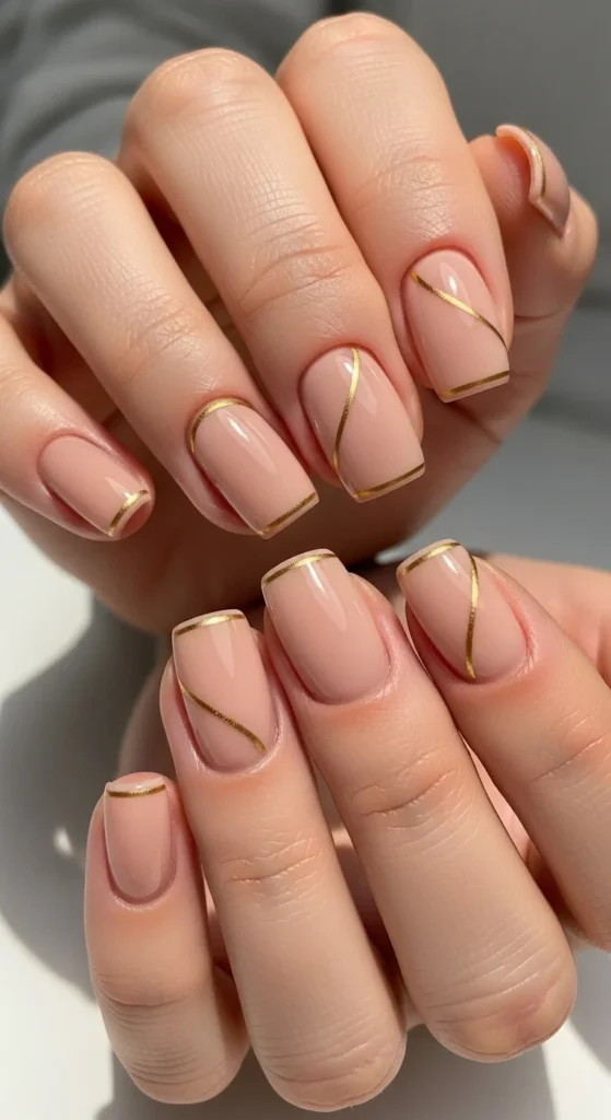 Thin Gold Line Short Nails.webp