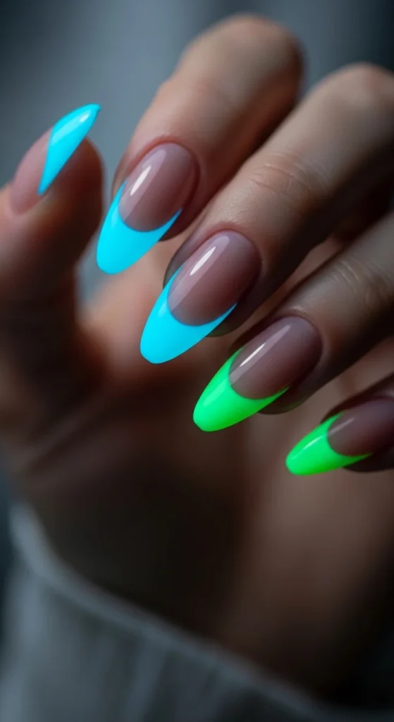 21. Neon Outline French Tips.webp