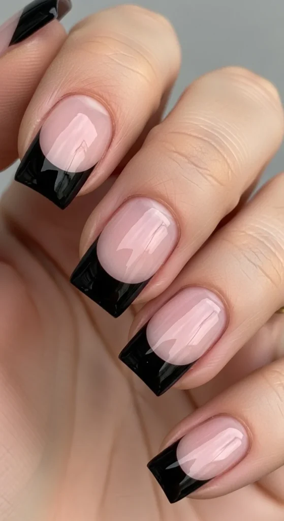 7. Glossy Black Classic Tips.webp