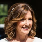 28 Aesthetic Mother of the Bride Hairstyles for Medium Length Hair for Balanced, Beautiful Shape.webp